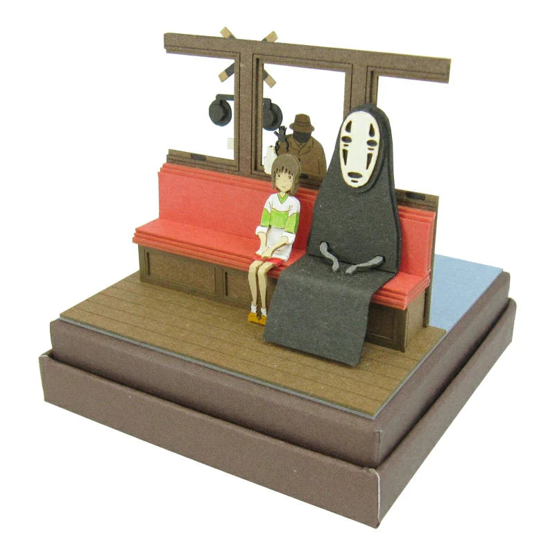 Miniatuart Ghibli - Le Voyage de Chihiro : Dans Le Train