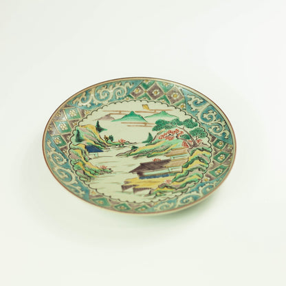 Assiette Kutaniyaki ère Meiji (1900, 17 cm)