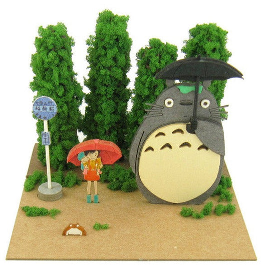 Miniatuart | My Neighbor Totoro: Totoro and the Bus Stop by Sankei - Bento&co Japanese Bento Lunch Boxes and Kitchenware Specialists